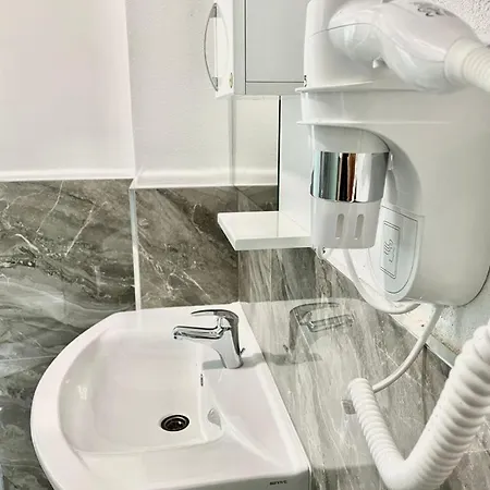 Nikolic,banja Vrucica,teslic Πανσιόν *